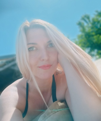 💋
🌟Время со мной превратится в незабываемое путешествие, полное чувственности и страсти. Моя гибкая фигура и искусные нежные руки заботливо окажут тебе массу удовольствия.
💃Я знаю, как раскрепостить даже самого требовательного мужчину. Я открыта для экспериментов и новых приключений. Волшебные мгновения рядом со мной станут реальностью.
📷А смотри, фото - это лишь небольшое отражение моих прекрасных форм и красоты. Надеюсь, тебе понравится каждая из них.
🌆Живу в Москве, поэтому наше свидание будет уютным и комфортным. Обними меня и почувствуй мою нежность и страсть.
💌У меня есть отличные отзывы, которые подтверждают, что я — настоящий профессионал своего дела. Ты можешь быть уверен в качестве и анонимности наших встреч.
💫Разреши мне увезти тебя на волнах наслаждения и сделать все, чтобы каждая наша встреча оставаласть в памяти навсегда. Жду вашего звонка, мой герой! 💫 Наталия