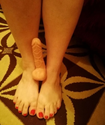 💋 Живу в Москве и предлагаю интимные услуги, которые переносят нас в мир незабываемого блаженства. 😉 Мои возможности безграничны, я готова поразить тебя своим умением и страстными ласками. Мои отзывы говорят сами за себя – мои клиенты остаются довольными и возвращаются к моему нежному прикосновению. 🌟 Посмотри мои фото – мои изысканные черты лица и соблазнительная фигура заставят тебя жаждать меня. 😍 Так что, если ты ищешь в Москве незабываемые встречи, я буду ждать тебя. Давай окунемся в мир страсти и наслаждения вместе! 💫 Алиса